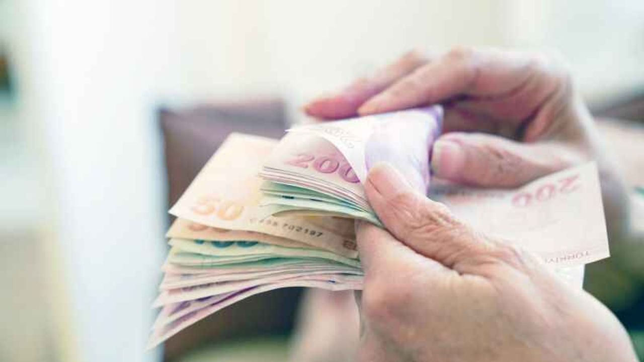 Gölbaşı Belediyesi Personeline Yılbaşı İkramiyesi Verecek! Sabah Namazından Sonra Müjdeyi Açıkladı! (12/12/2023)