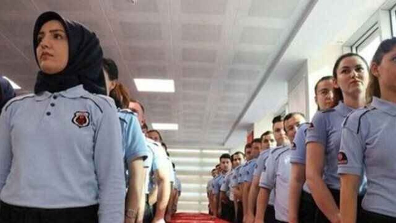 Ceza İnfaz Memurlarının Hakları İyileştiriliyor! Adalet Bakanlığı'nda Görev Yapan Memurlar İçin Yeni Teklif!