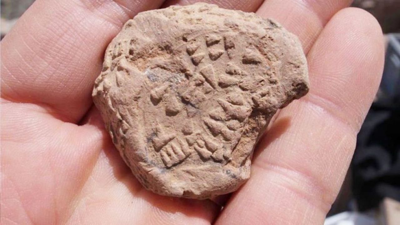 Komşuda Bulundu! Hitit Mühründe "Ölüm Tehdidi"