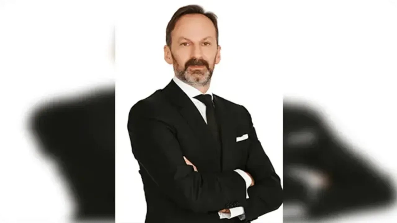 Bayram Saral Kimdir?