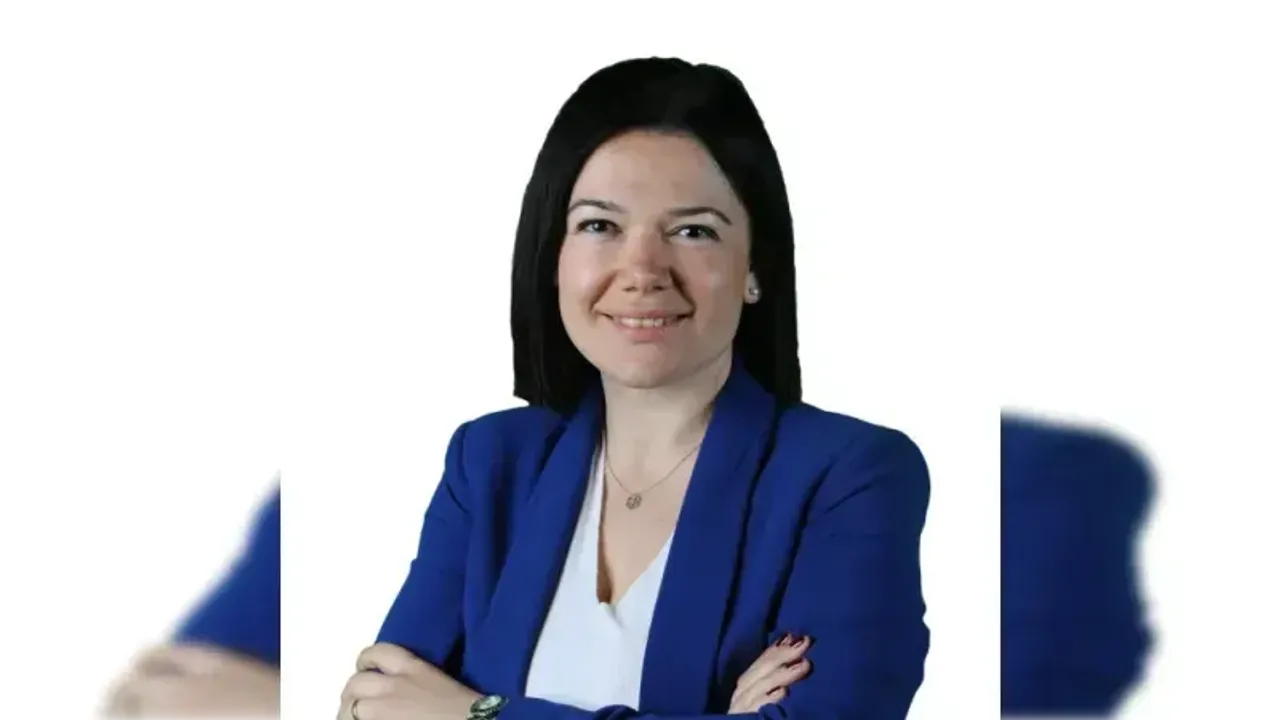 Hazal Vural Jane Kimdir?