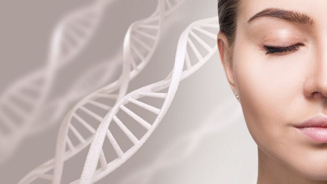 Kaç Yaşında Olduğunuzu Gizlemenizi Sağlayacak 10 Anti-Aging Tekniği