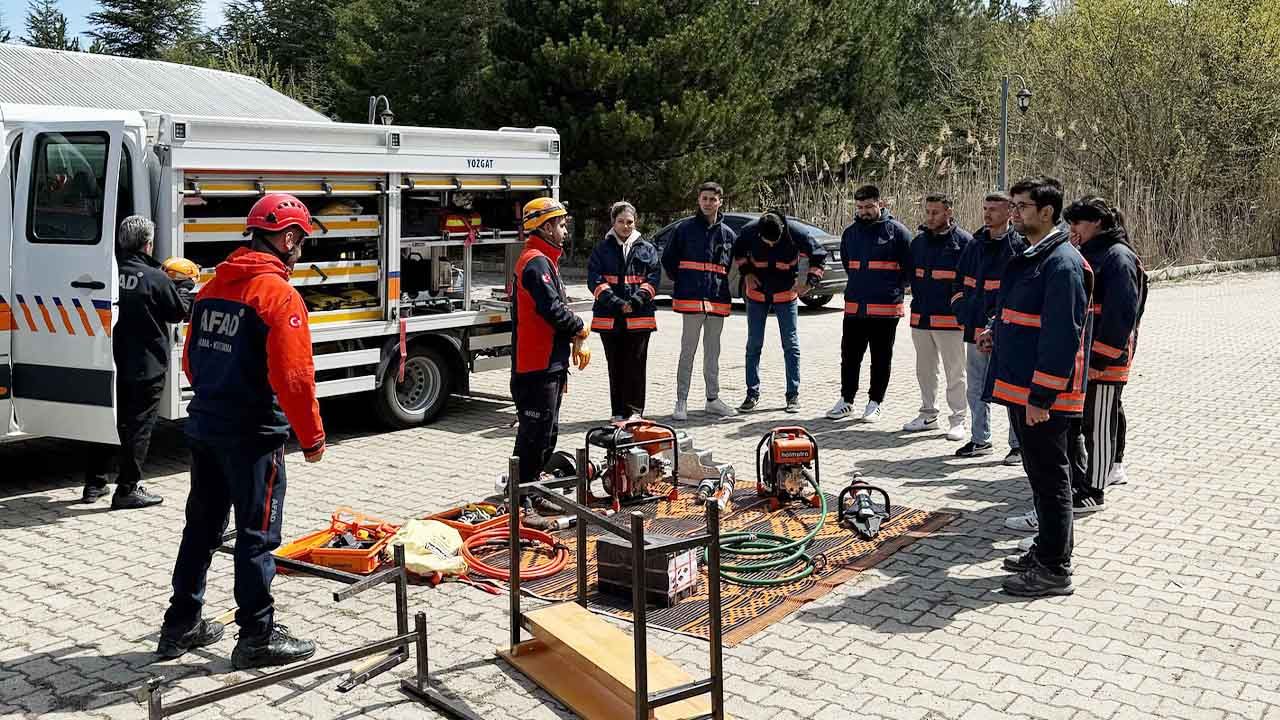 Yozgat'ta üniversite öğrencilerine uygulamalı eğitim verdiler!
