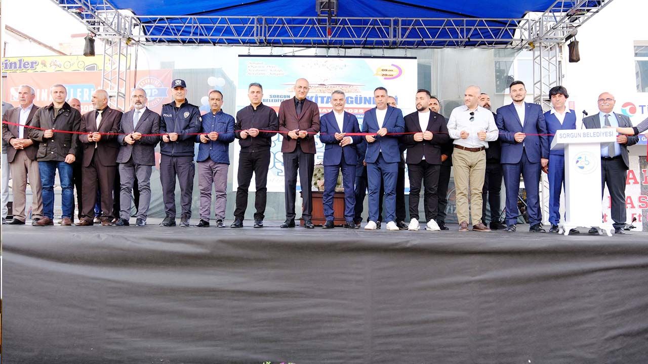 İlber Ortaylı Yozgat'ın  Sorgun İlçesi'nde  konferans verdi! Çalışkan Yozgatlılar!