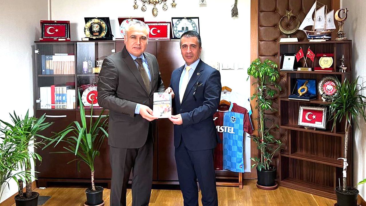 Yozgatlı Hemşehrimiz Şerafettin Yıldız'ın Denetmen Devlet Mührü Kitabı Okuyucularıyla Buluştu