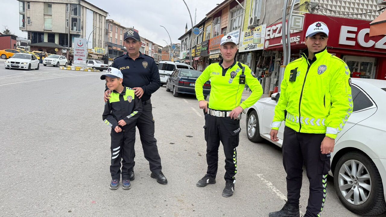 Sarıkaya Emniyeti'nden Minik Umut'a Unutulmaz Jest: Polislik Hayali Gerçeğe Dönüştü