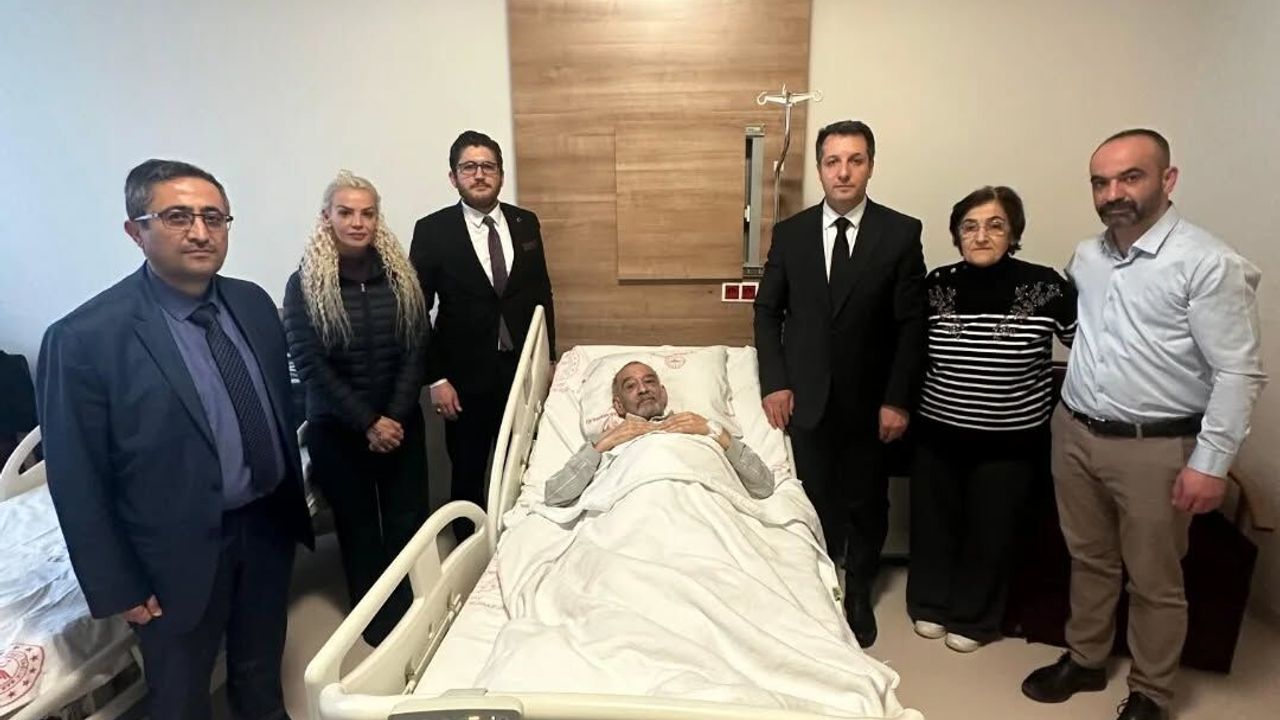 Sorgun Kaymakamı Canpolat'tan Hastanede Yatan Yozgatlı Motosikletliye Anlamlı Ziyaret