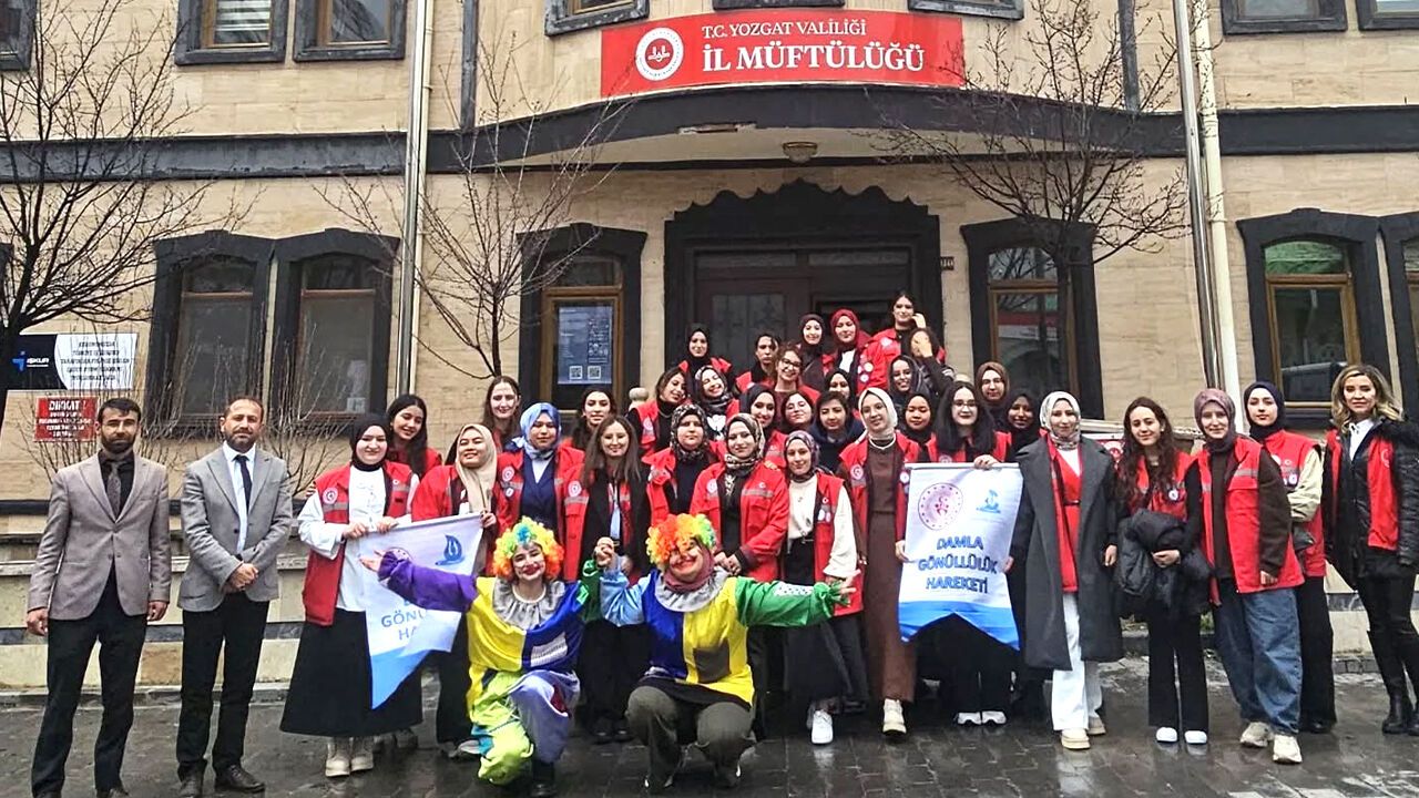 Yozgat'ta Gönüllülük Rüzgarı: Damla Hareketi Gençleri Müftülük Çalışmalarıyla Toplumsal Bağları Güçlendirdi