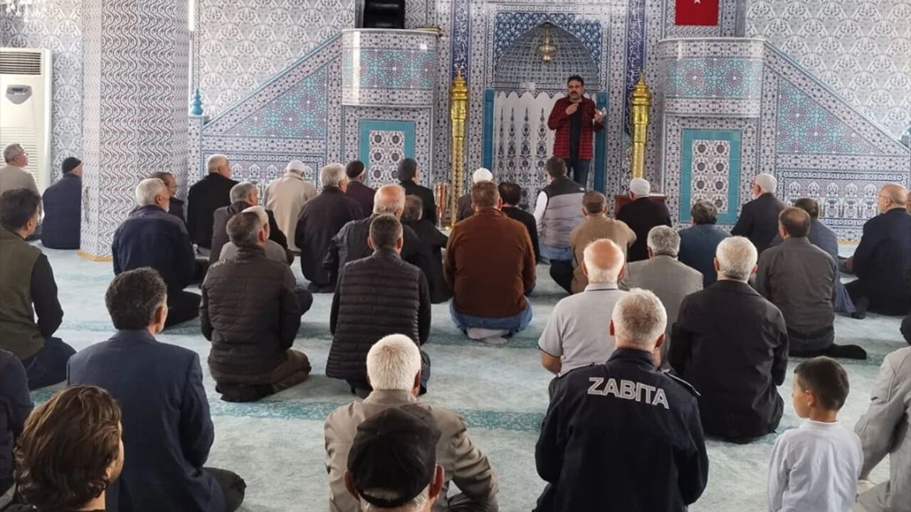 Sarıkaya'da Kırım Kongo Kanamalı Ateşi'ne Karşı Kapsamlı Mücadele: Camilerde Bilinçlendirme Seferberliği