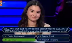 1902, 1903, 1904, 1905 ve 1906'da Nobel Edebiyat Ödülü'ne, 1901, 1902 ve 1909'da Nobel Barış Ödülü'ne aday gösterilen an