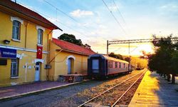 Yenifakılı Tren Garı: Tarihi ve Modern Ulaşımın Buluşma Noktası