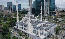 Barbaros Hayrettin Paşa camii kaç kişilik? Levent Barbaros Hayrettin Paşa camii nerede, nasıl gidilir (Ferdi Tayfur)?