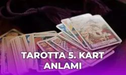 Tarot'ta 5. Kart: Aziz (The Hierophant) ne anlama gelir?