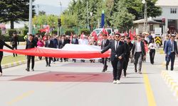 Komşuda Vefa Yürüyüşü! Yüzlerce Öğrenci Katıldı!