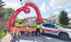 Yozgat’ta Miniklere Trafik Güvenliği Eğitimi: Geleceğin Sürücüleri Yetişiyor!