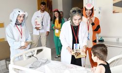 YOBÜ’lü Öğrenciler Miniklerle Tek Tek İlgilendiler! Unutulmaz anlar yaşandı!