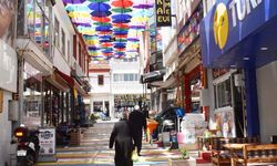 Yozgat’ın En Canlı Caddesi: Şemsiyeli Sokak Esnafa ve Turizme Katkı Sağlıyor!