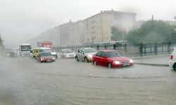 Yozgat'ın Doğusunda gök gürüldeyecek: Meteorolojiden O ilçeler için kritik sağanak uyarısı!