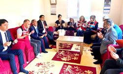 Akdağmadeni Kaymakamı Cafer Kaymakçı'dan şehit ailesine duygu dolu ziyaret
