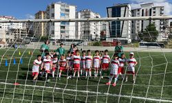 Yozgat'ta Yaz Futbol Okulunda Antrenman Zamanı