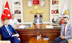 İngiltere Büyükelçiliği Heyetinden AK Parti Yozgat’a Ziyaret