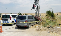 Yozgat’ta Kontrolden Çıkan Araç Elektrik Direğe Çarptı: 3 Kişi Yaralandı