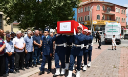 Yozgatlı gazi bayraklar içinde uğurlandı