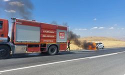 Yozgat’ta Otomobil Alev Aldı: Araç Kullanılamaz Hale Geldi
