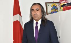 Gelecek Partisi İl Başkanı Aydoğmuş’tan Lüks Makam Aracı Tepkisi: “Millet Geçim Derdinde”