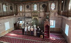 Yozgat’taki 2 Asırlık Başçavuşoğlu Camii Süslemeleriyle Dikkat Çekiyor