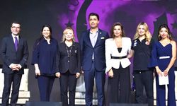 Yılın İlham Veren Sanatçısı Ebru Yaşar’dan Filistin’e Yürekten Mesaj