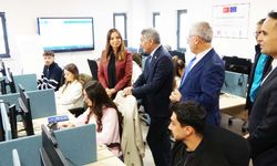 Yozgat’ta Dijital Dönüşüm Başladı: Gençler DİGEM’de Geleceğe Hazırlanıyor!