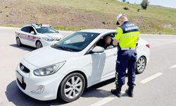 Akdağmadeni'nde ehliyetsiz araç kullandı! Hem ceza yedi hem de…