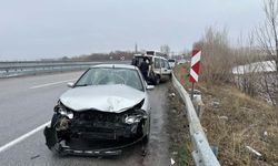 Yozgat–Alaca Karayolunda Zincirleme Trafik Kazası: 5 Yaralı