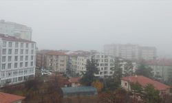 Yozgat yoğun sis altında kaldı, görüş mesafesi azaldı