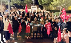 Yozgat Meydanı Betül Zararsız İçin Kırmızı-Beyaza Büründü!