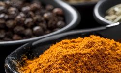 Zerdeçal ve Karabiberi Birlikte Tüketin: Bağışıklık Sisteminiz İçin Etkisi Şaşırtacak!