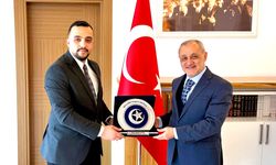 Yozgat Alperen Ocakları İl Başkanı Şahin'den Müftü Kök'e Plaket