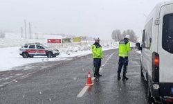 Yozgat’ta Trafik Jandarmasından Denetim: Ehliyetsiz Sürücüye Ceza