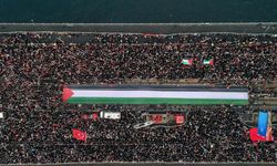 İstanbul'da Gazze İçin Büyük Buluşma: Galata Köprüsü'nde Anlamlı Yürüyüş
