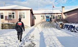 Akdağmadeni’nde Jandarma Alarmda! Denetimler Tek Tek Sürüyor!