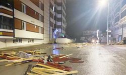 Sorgun’da Fırtına Etkili Oldu: Çatılar Uçtu, Araçlar Hasar Gördü