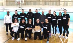 MC Sistem Yozgat GSK Kadın Hentbol Takımı Zirvede