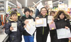 Gimat’tan Eğitime Anlamlı Destek: Karnesini Getiren Çocuklara Kitap Sürprizi