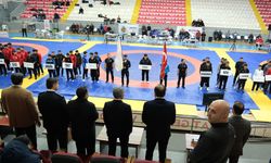 Yozgat’ta Güreş Coşkusu Başladı: 23 ilden 450 Sporcu Mindere Çıktı
