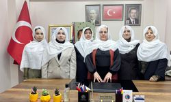 AK Parti Yozgat Kadın Kolları’ndan Zeynep Güneş’e Destek: “Kadınların Kıyafeti Değil Emeği Konuşulur”