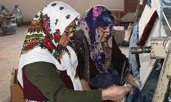 El Emeği Göz Nuru: Yozgat’ta Kırgız Kadınları Kültürlerini Halıya Dokuyor