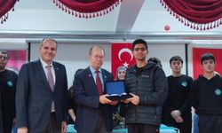 Gazeteci-Yazar Yusuf Kaplan Pursaklar Fen Lisesi’nde Öğrencilerle Buluştu