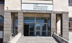 Okulda şiddetin adresi bu kez Yozgat oldu! Meslektaşları kurtardı!