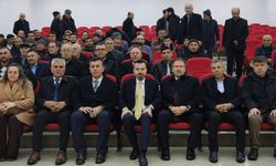 Kadışehri’nde AK Parti’ye Katılan Belediye Encümen Üyelerine Rozetleri takıldı